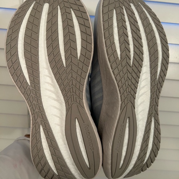 WOMEN'S TRIUMPH 22, VAPOR | MOON - Picture 13 of 16